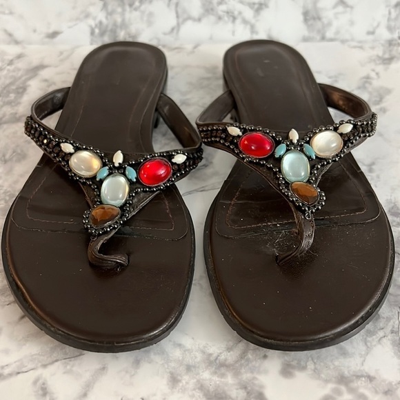 Etienne Aigner Vintage Leather Jeweled Thong Sandals size 7 - Picture 1 of 9